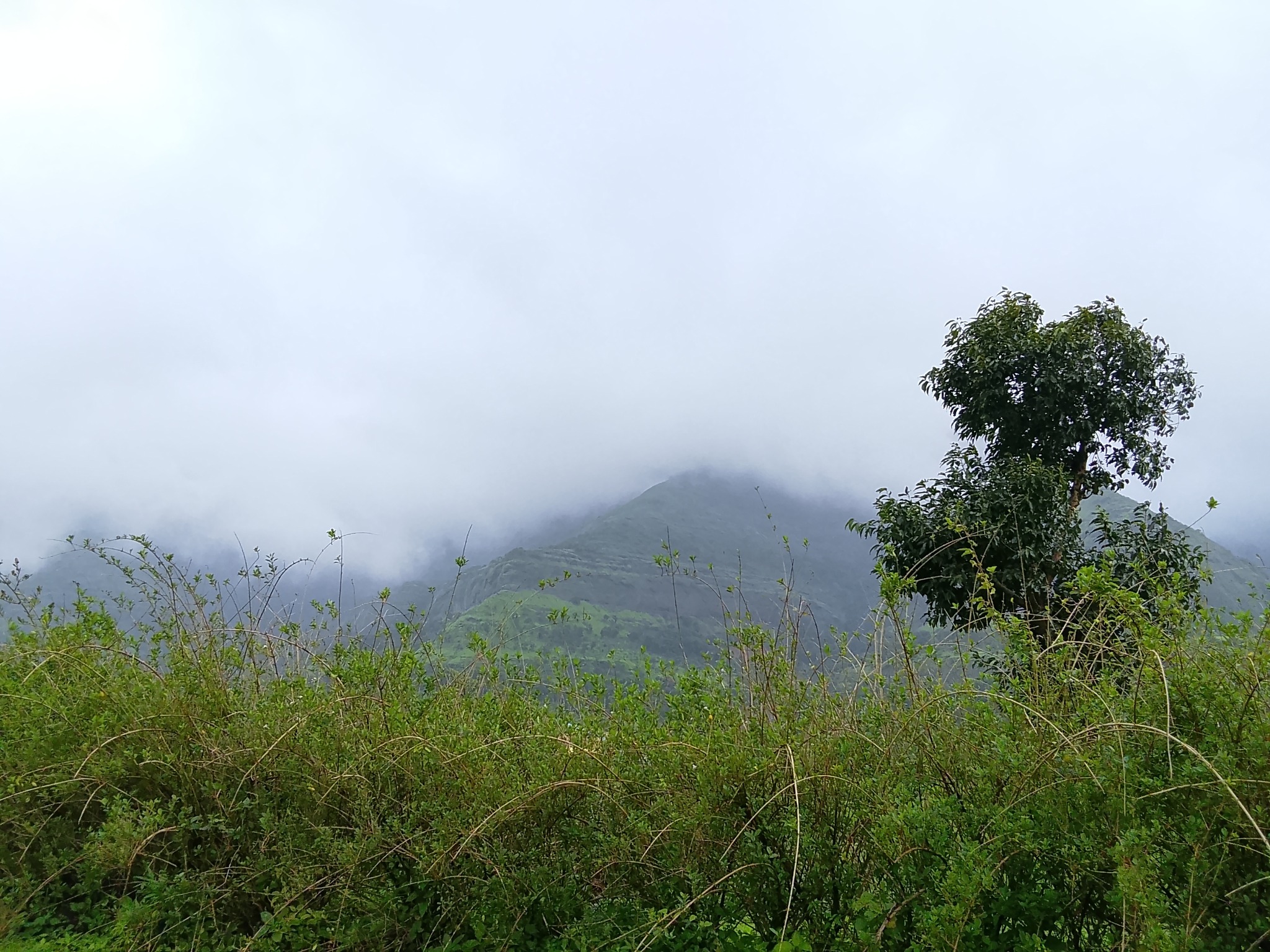 Mountain view around Hilora
